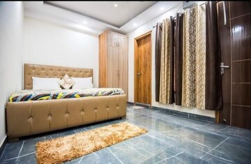Bedroom in 3 BHK Builder Floor at Saket – for Sale