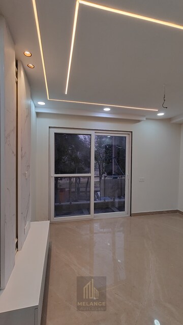 Room in 3 BHK Apartment at Emaar The Palm Drive-Palm Studios, Sector 66 – for Sale