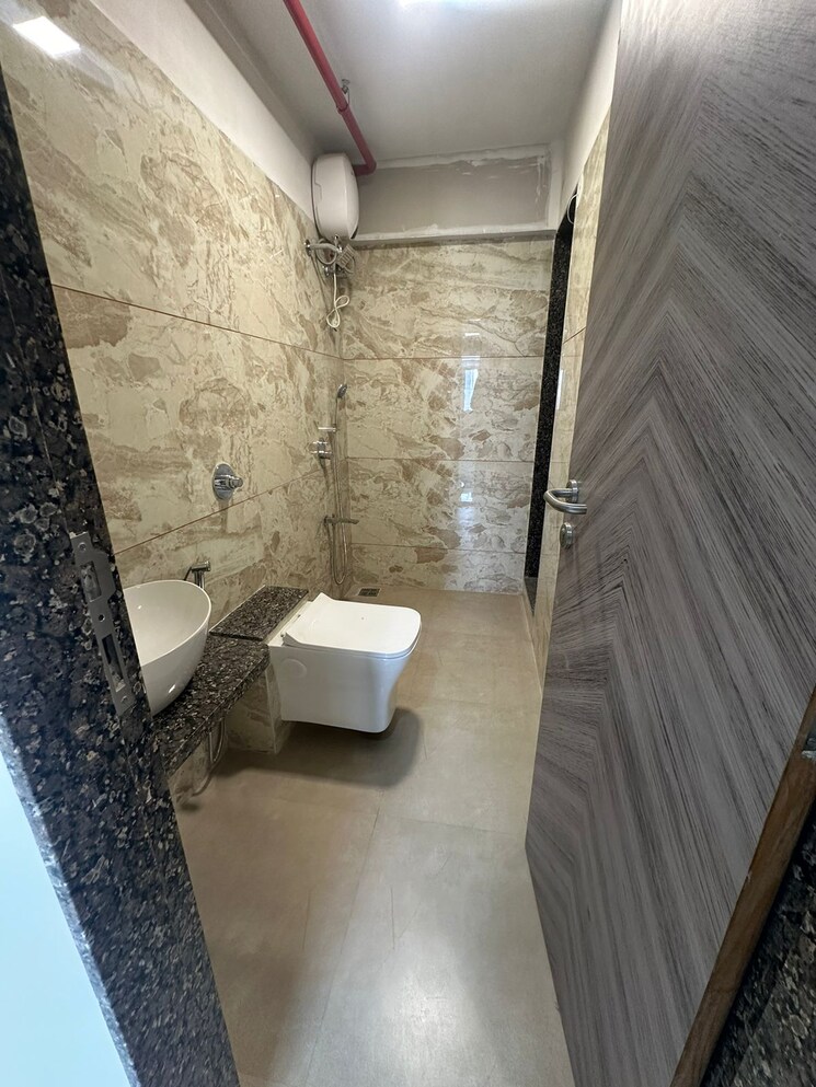 Bathroom, sri-zynergy 3 Bedroom 1251 Sq.Ft. Apartment In Suman Nagar Mumbai 7256107