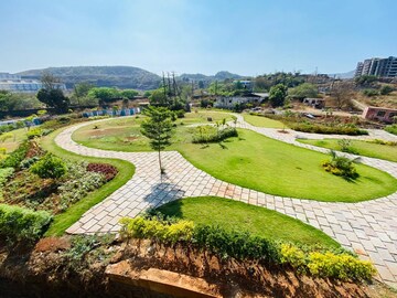  Plot – Garden View at Sector 10 Pushpak Nagar - for Sale