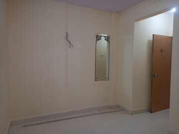 Room in 2 BHK Apartment at Evershine Millennium Paradise, Kandivali East – for Sale