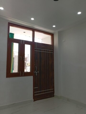 Room in 1 BHK Builder Floor at Dashrath Puri – for Sale