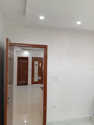 Room in 1 BHK Builder Floor at Dashrath Puri – for Sale