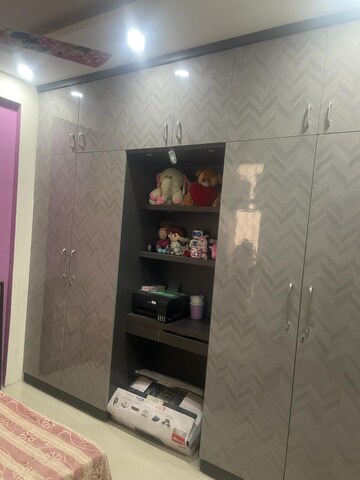 Furnished Amenities in 2 BHK Apartment at Klj Platinum Heights, Sector 77 – for Sale