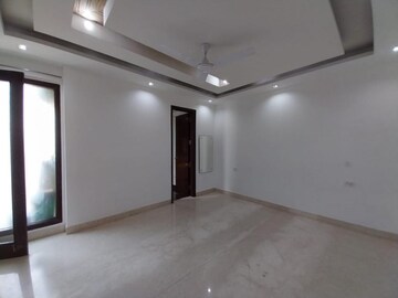Room in 3 BHK Builder Floor at Greater Kailash ii – for Sale
