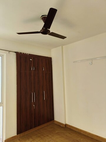 Furnished Amenities in 3.5 BHK Apartment at Jaypee Greens Aman, Sector 151 – for Sale