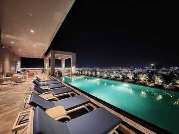 Swimming Pool in 3 BHK Apartment at Elite Vivanta, Kharghar Sector 15 – for Sale