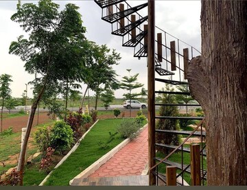  Plot – Garden View at Vidhan Sabha Marg - for Sale
