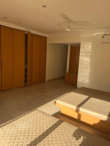 Bedroom in 4 BHK Apartment at Jumbo Apartment, Bandra West – for Sale