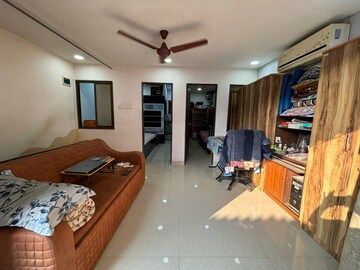 Living Room in 1.5 BHK Apartment at Kurla West – for Sale