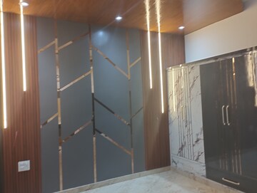 Room in 5 BHK Independent House at Sector 15 – for Sale