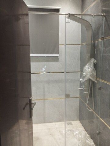 Bathroom in 5 BHK Independent House at Sector 15 – for Sale