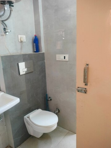 Bathroom in 3 BHK Apartment at Supertech Czar Suites, Omicron I Greater Noida – for Sale