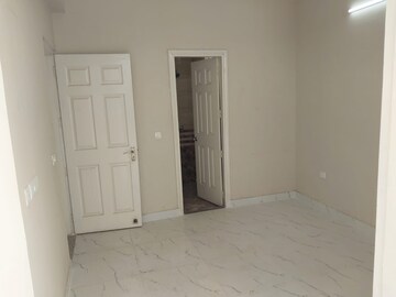 Room in 3 BHK Independent House at BPTP Parkland Pride, Sector 77 – for Sale