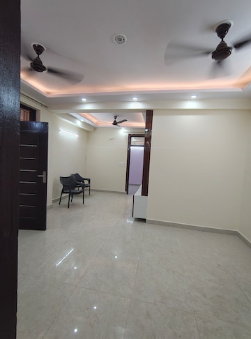 Living Room in 2 BHK Builder Floor at Sector 73 – for Sale