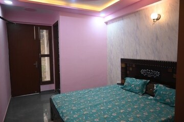 Bedroom in 3 BHK Builder Floor at Mahavir Enclave 1 – for Sale