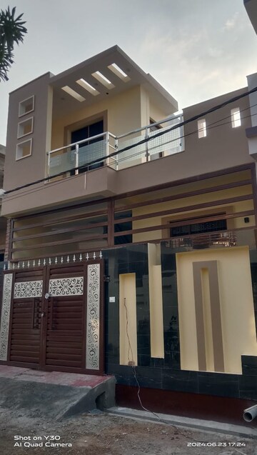 2 BHK Independent House For Sale in Jankipuram Extension