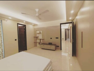 Living Room in 4 BHK Builder Floor at Ansal Sushant Lok I, Sector 43 – for Sale