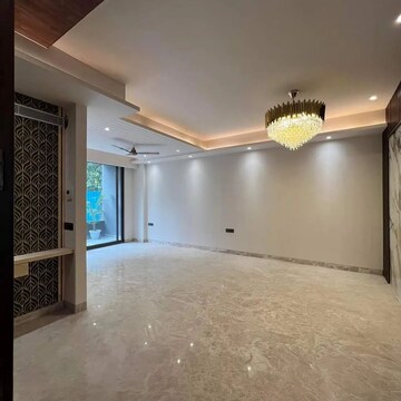 Room in 4 BHK Builder Floor at Gupta Awas, Sector 43 – for Sale