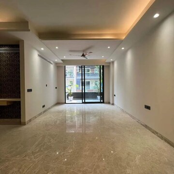 Room in 4 BHK Builder Floor at Gupta Awas, Sector 43 – for Sale