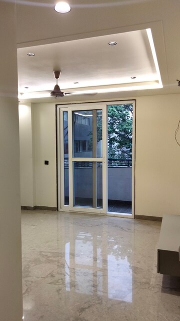 Room in 3 BHK Builder Floor at Anand Vihar – for Sale