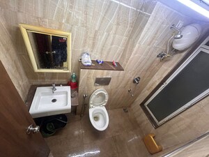 Furnished Amenities in 1 BHK Apartment at Lodha Amara, Kolshet Road – for Rent