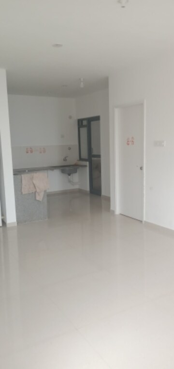 Room in 2 BHK Apartment at Kohinoor Kaleido, Kharadi – for Sale