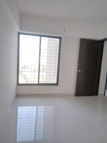 Room in 2 BHK Apartment at Majestique City, Wagholi – for Sale