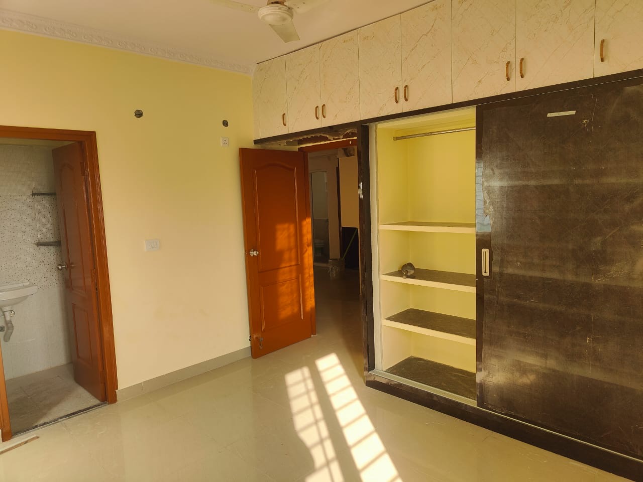 3 BHK Apartment फॉर रेंट इन Aakriti Esta Tellapur Hyderabad  7259057