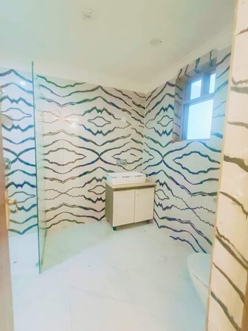 Attached Bathroom in 4 BHK Builder Floor at Green Fields Colony – for Sale