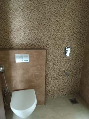 Furnished Amenities in 1 BHK Apartment at Lodha Aqua, Mira Road – for Sale