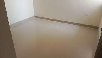 Room in 3 BHK Builder Floor at Insprosper New Saket, Abdullapur – for Sale