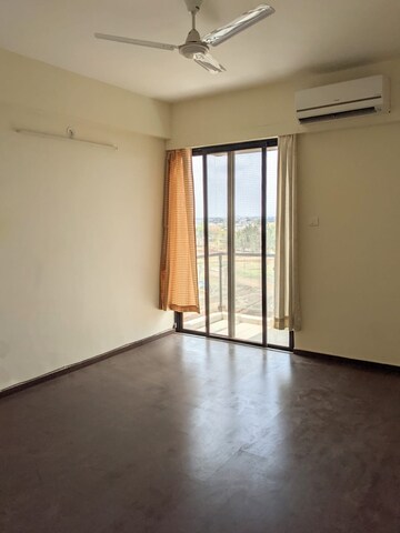 Room in 2.5 BHK Builder Floor at Smart World Gems, Sector 89 – for Sale