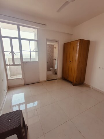 Room in 2 BHK Apartment at Signature Solera Apartment, Sector 107 – for Sale