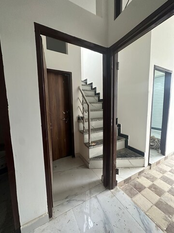 Room in 3 BHK Independent House at Banjarawala – for Sale