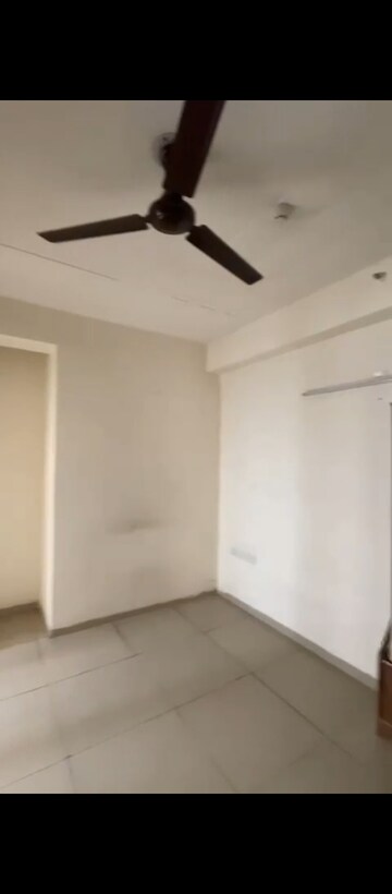 Room in 2 BHK Apartment at Ajnara Homes, Sector 16b Greater Noida – for Sale
