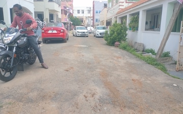 Plot For Sale in Kandhampatty