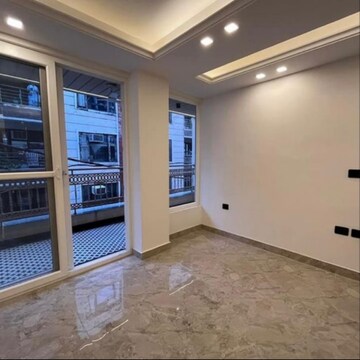 Parking in 3 BHK Builder Floor at Panchsheel Vihar – for Sale
