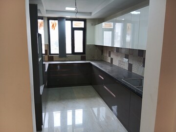 Kitchen in 3 BHK Builder Floor at BPTP Park Central, Sector 85 – for Sale