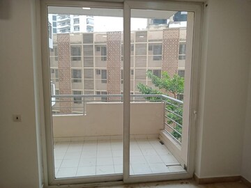 Room in 3 BHK Builder Floor at Ansal Sushant Lok I, Sector 43 – for Sale