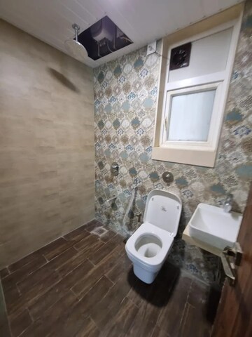 Bathroom in 1 BHK Apartment at Vasant Utsav Mumbai, Kandivali East – for Sale