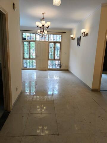 Room in 3 BHK Builder Floor at Ansal Sushant Residency, Sushant Lok Iii – for Sale