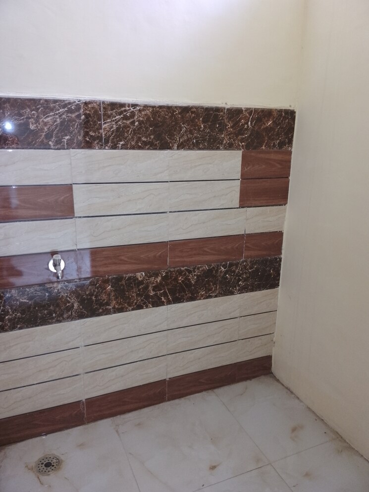 Attached Bathroom, ludhiana chandigarh hwy 2 Bedroom 75 Sq.Yd. Independent House In LudhianA Chandigarh Hwy Mohali 7260516