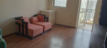 Room in 3 BHK Apartment at Pioneer Park Phase 1, Sector 61 – for Sale