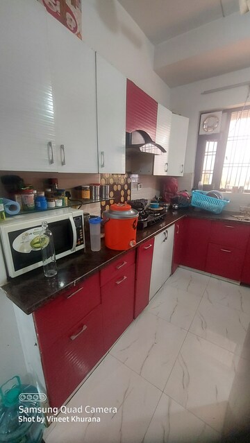 Kitchen in 3 BHK Builder Floor at Sector 43 – for Sale