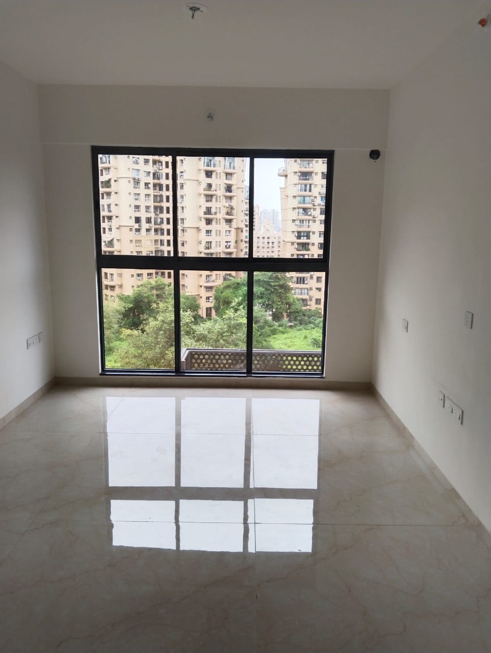 2 BHK Apartment For Rent in Blumen Apartments Vikhroli West Mumbai  7261078