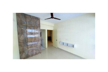 Room in 2 BHK Apartment at Pyramid Urban Homes 3, Sector 67a – for Sale