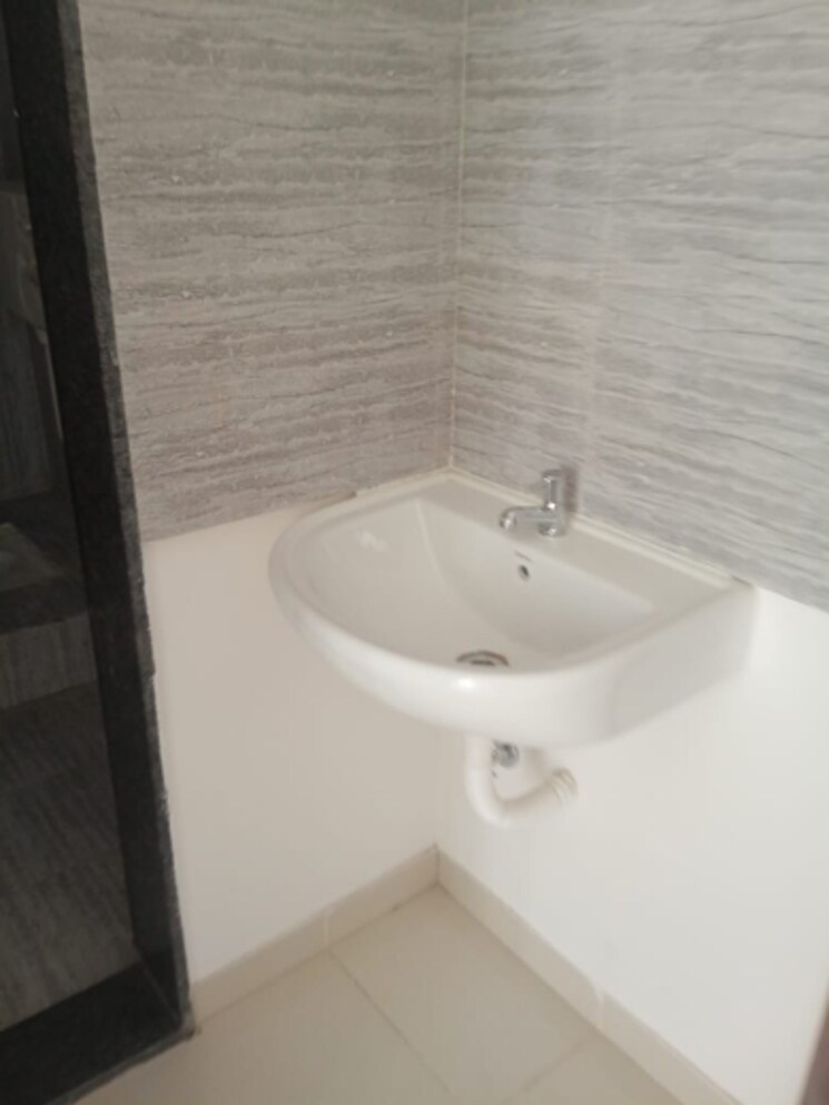 Bathroom, mittal-arc-vista 2 Bedroom 730 Sq.Ft. Apartment In Dhanori Pune 7261382