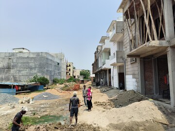  Plot – Exterior View View at Mahamanapuri Colony - for Sale