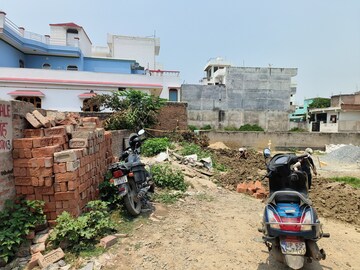  Plot – Exterior View View at Mahamanapuri Colony - for Sale